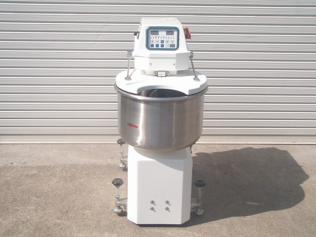 SM25
